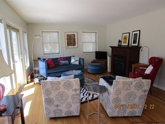 4th image of 8 Caroline Way