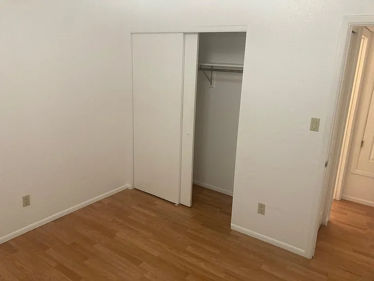 207 Princeton Dr SE #D — Photo 13