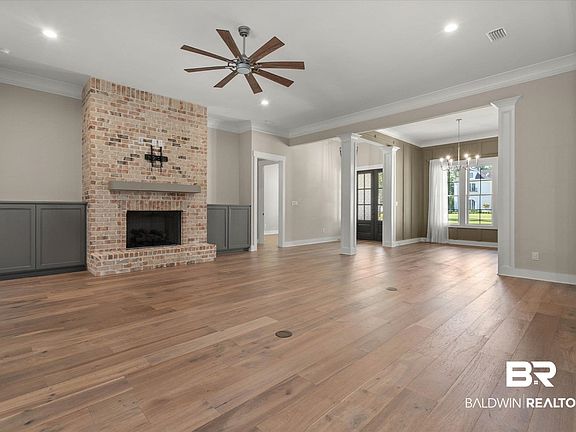 4th image of 11484 Redfern Rd