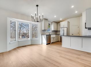 71 London Dr, Bella Vista, AR 72715