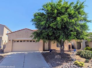 135 E Placita Lago Del Mago, Sahuarita, AZ 85629