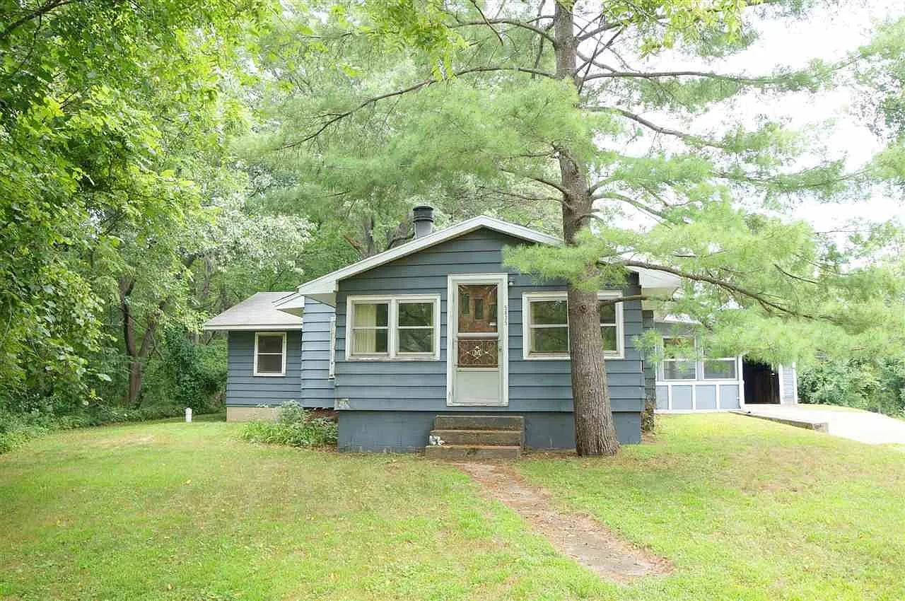 5835 Ackerson Lake Rd photo 1
