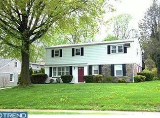 343A Sugartown Rd, Wayne, PA 19087