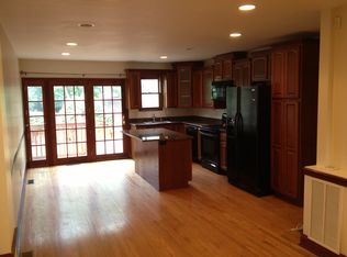 3308 Montrose Ave, Alexandria, VA 22305
