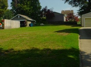 75 20th St SW, Barberton, OH 44203