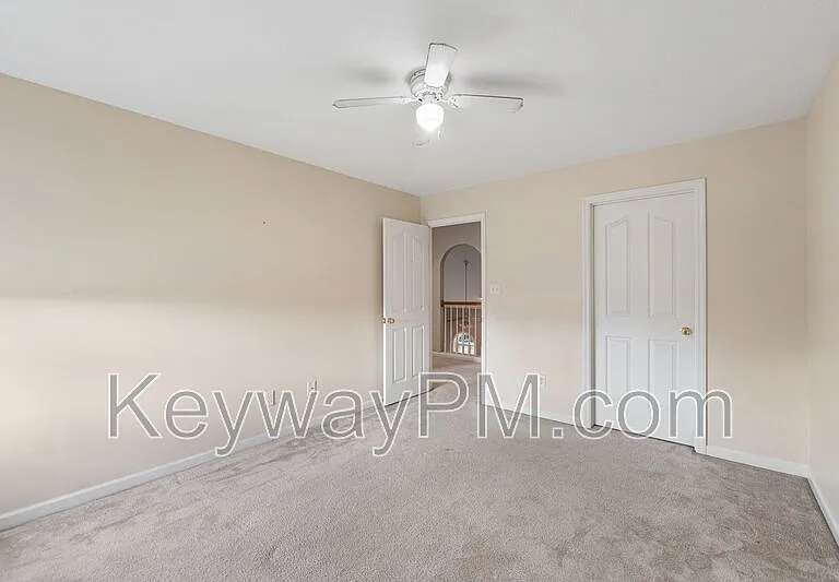 4890 Somerset Dr — Photo 22