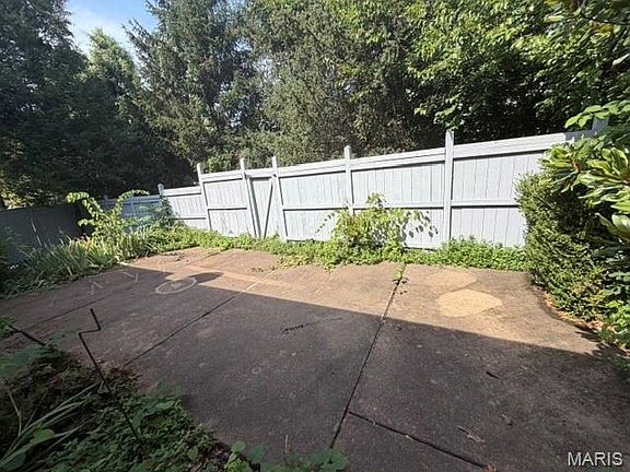 3rd image of 16323 Bellingham Dr