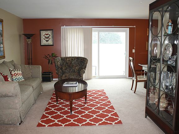 5th image of 5926 Runnymeade Dr