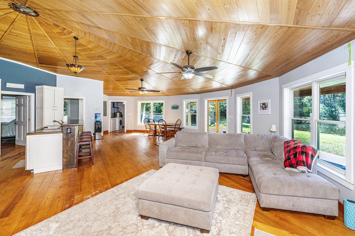 next background image