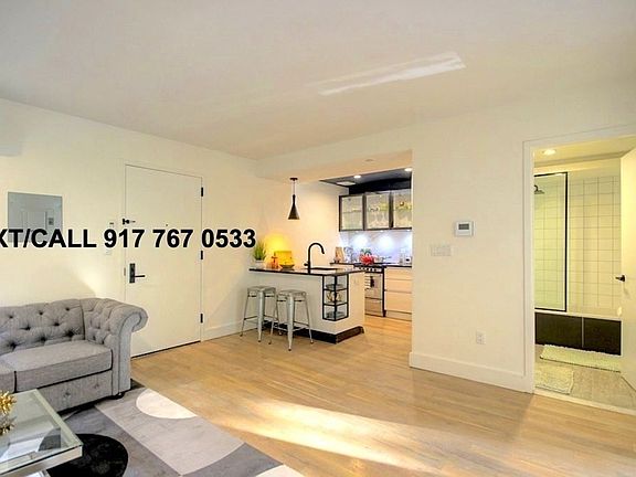 5th image of 10 Lexington Ave #3T