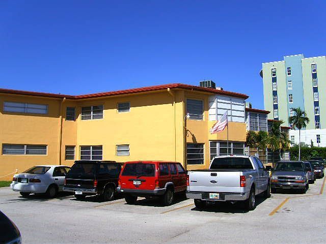 2nd image of 1711 NE Miami Gardens Dr APT 224