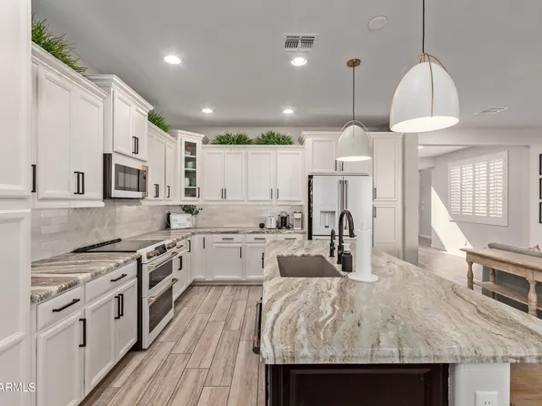 1712 W DAWN Drive, Tempe, AZ 85284