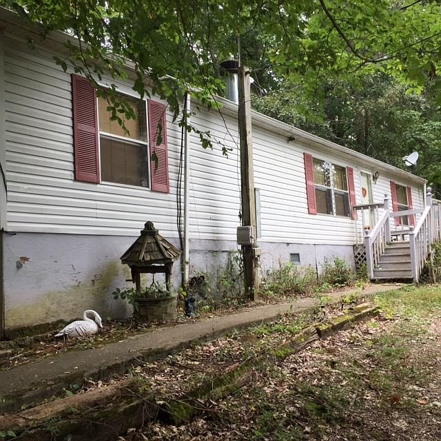 1st image of 3133 Lora Dr