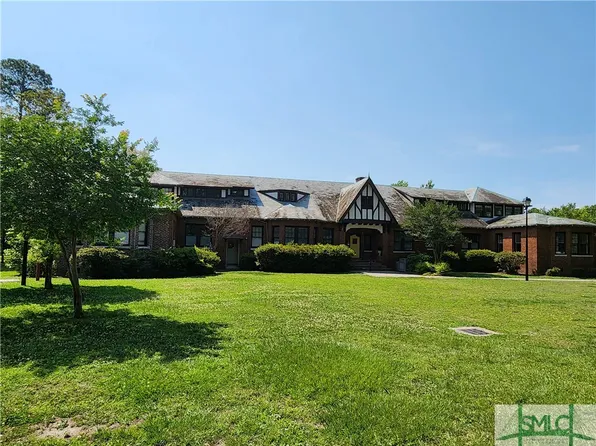 505 E 54th Street, Savannah, GA 31405