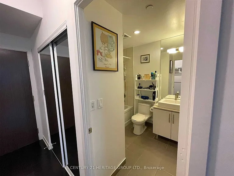 1 The Esplanade St #2704 — Photo 7