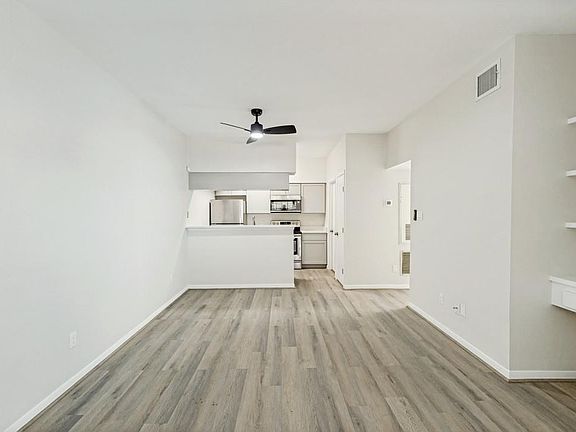 3rd image of 2626 Holly Hall St APT 605