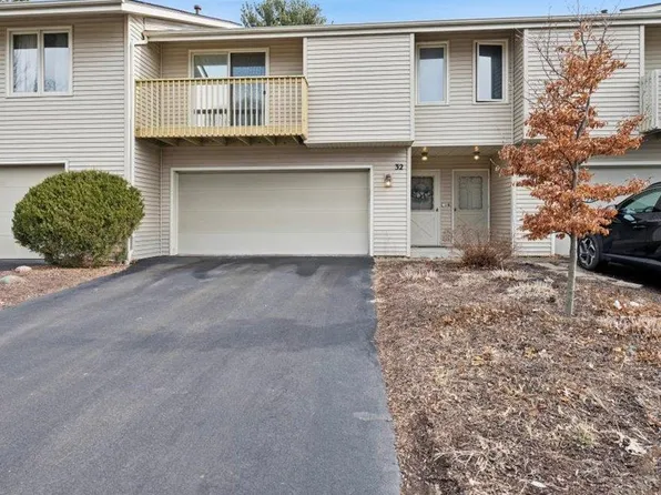 4657 High Point Dr, Rockford, IL 61114