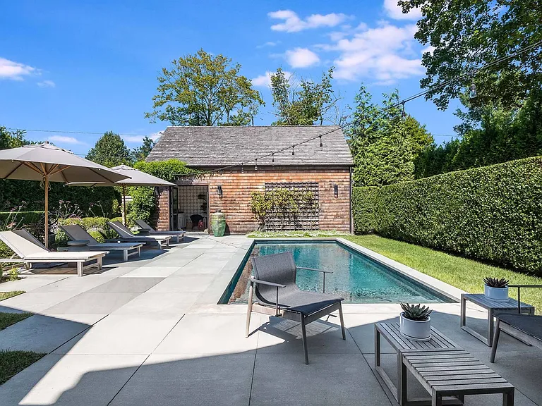 109 Buell Ln — Photo 3