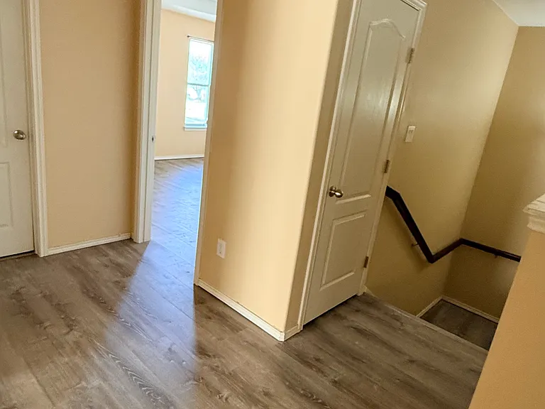 4405 Thunderbird Ave — Photo 104