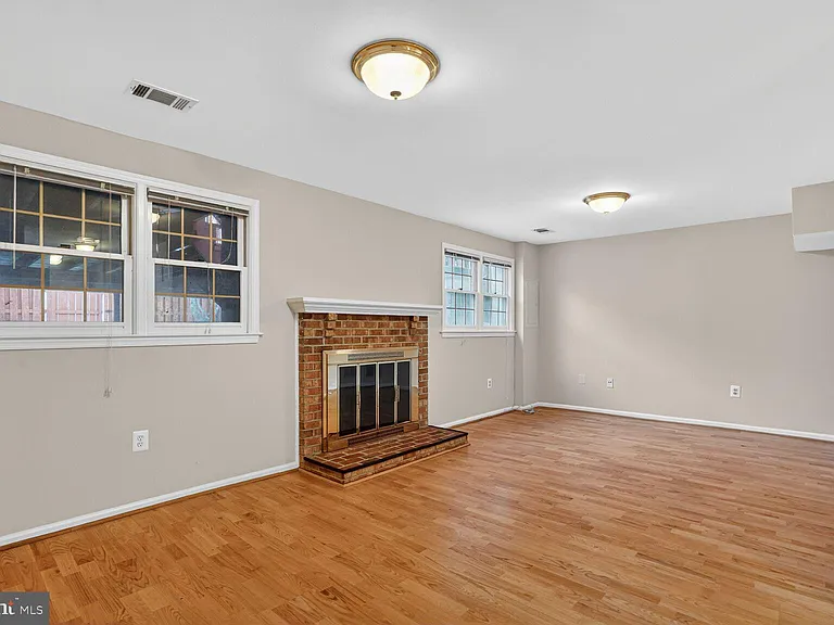 8408 Millwood Dr — Photo 18