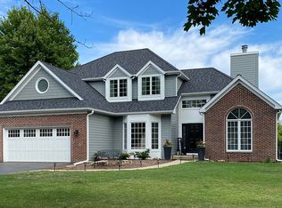 2793 Patten Ave, Geneva, IL 60134