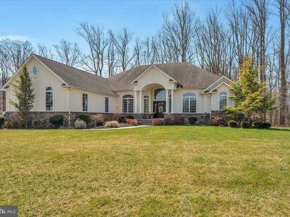 122 Joanne Ct, Mullica Hill, NJ 08062