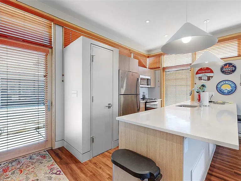 1636 Osceola St #200 — Photo 10
