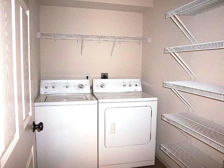 2320 Pearson Way — Photo 10
