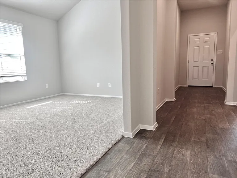 144 Edward R Gaytan St — Photo 7