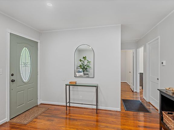 4th image of 547 Miami Ave