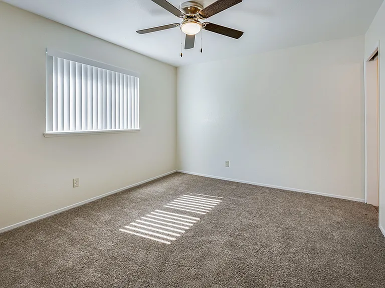 Summer Village Apartments — Photo 6