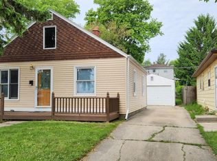 2432 Summit Ave, Racine, WI 53404