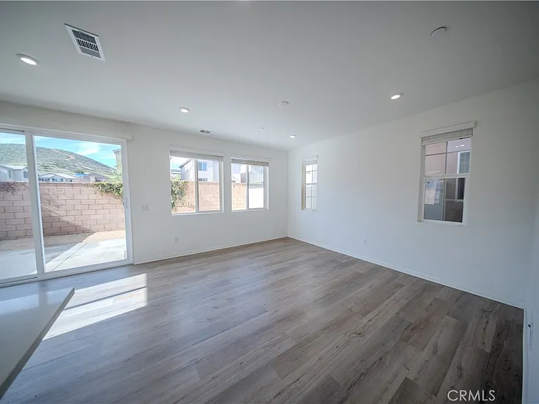 558 Pablo Rd — Photo 6