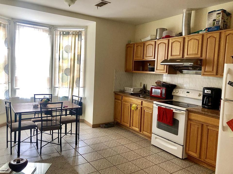 1st image of 2359 N Park Ave APT 2R
