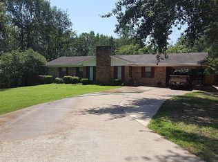 1015 Windsor Rd, Grenada, MS 38901