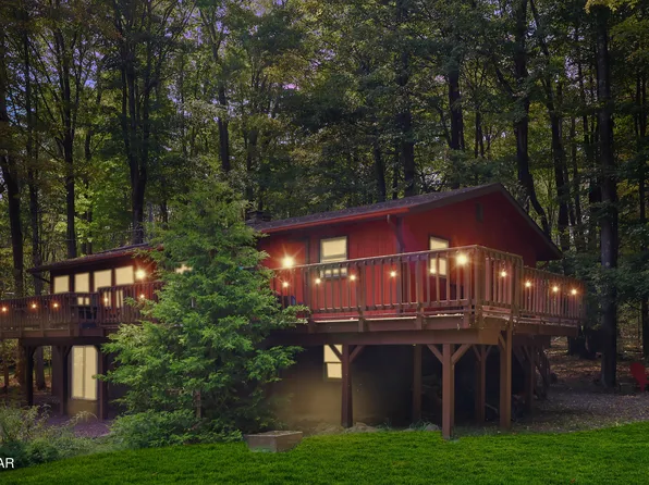 33 Sheffick Dr, Gouldsboro, PA 18424