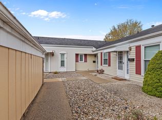 7799 Coachman Ln, Jenison, MI 49428