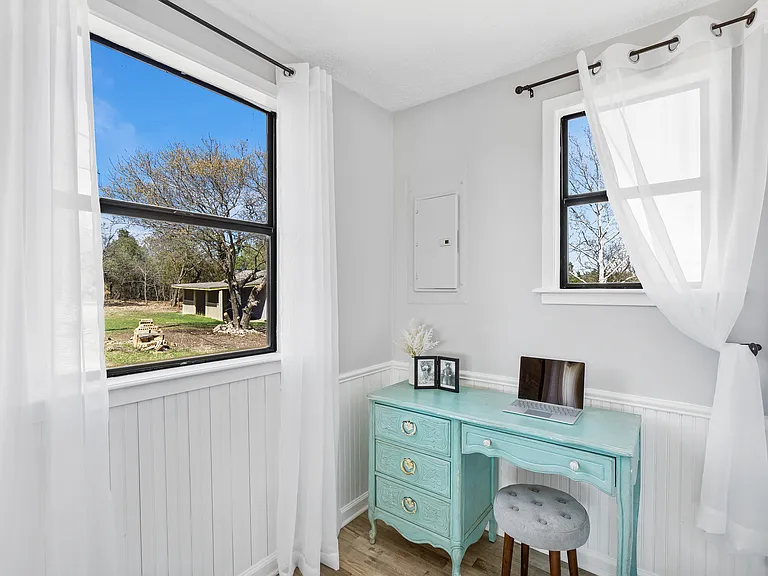 1353 Friendship Rd — Photo 11