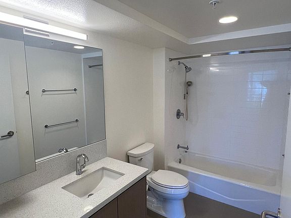 5th image of 1631 Kapiolani Blvd APT 2305