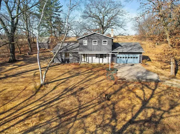 405 Liguori Road, Edgerton, WI 53534