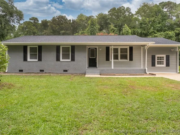 1616 Dolphin St, Spring Lake, NC 28390