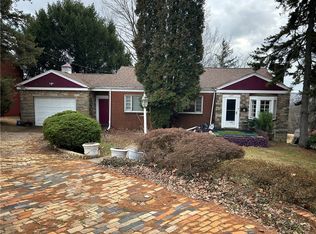 2247 Vermont Ave, West Mifflin, PA 15122