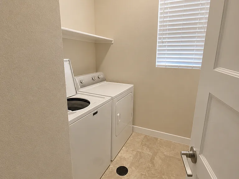 6768 Fern Dr — Photo 10