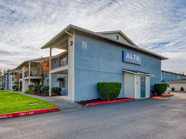 Alta Apartments — Photo 1