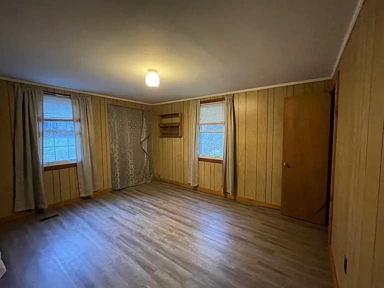 150 Bull Hollow Rd — Photo 10
