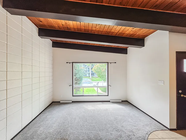 614 56th Ave SW — Photo 6