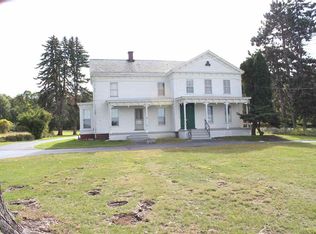 97 Glenwood Rd, Troy, NY 12180