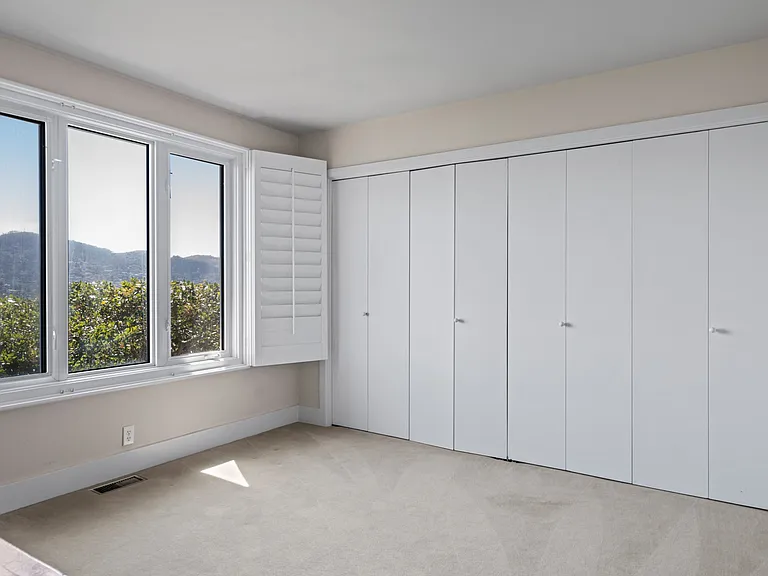 310 Belvedere Ave — Photo 36