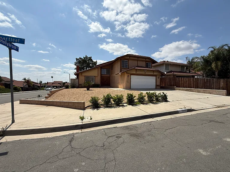 12621 Heartleaf St — Photo 23