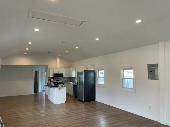 20 Morgan Ave, Hamilton, NJ 08619